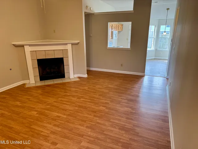 $1,695 | 8289 Clubview Drive, Olive Branch, MS 38654