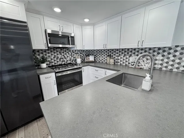 $725,000 | 6126 Marina Pacifica Drive North, Long Beach, CA 90803