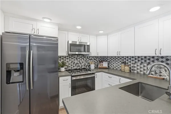 $699,000 | 6126 Marina Pacifica Drive North, Long Beach, CA 90803