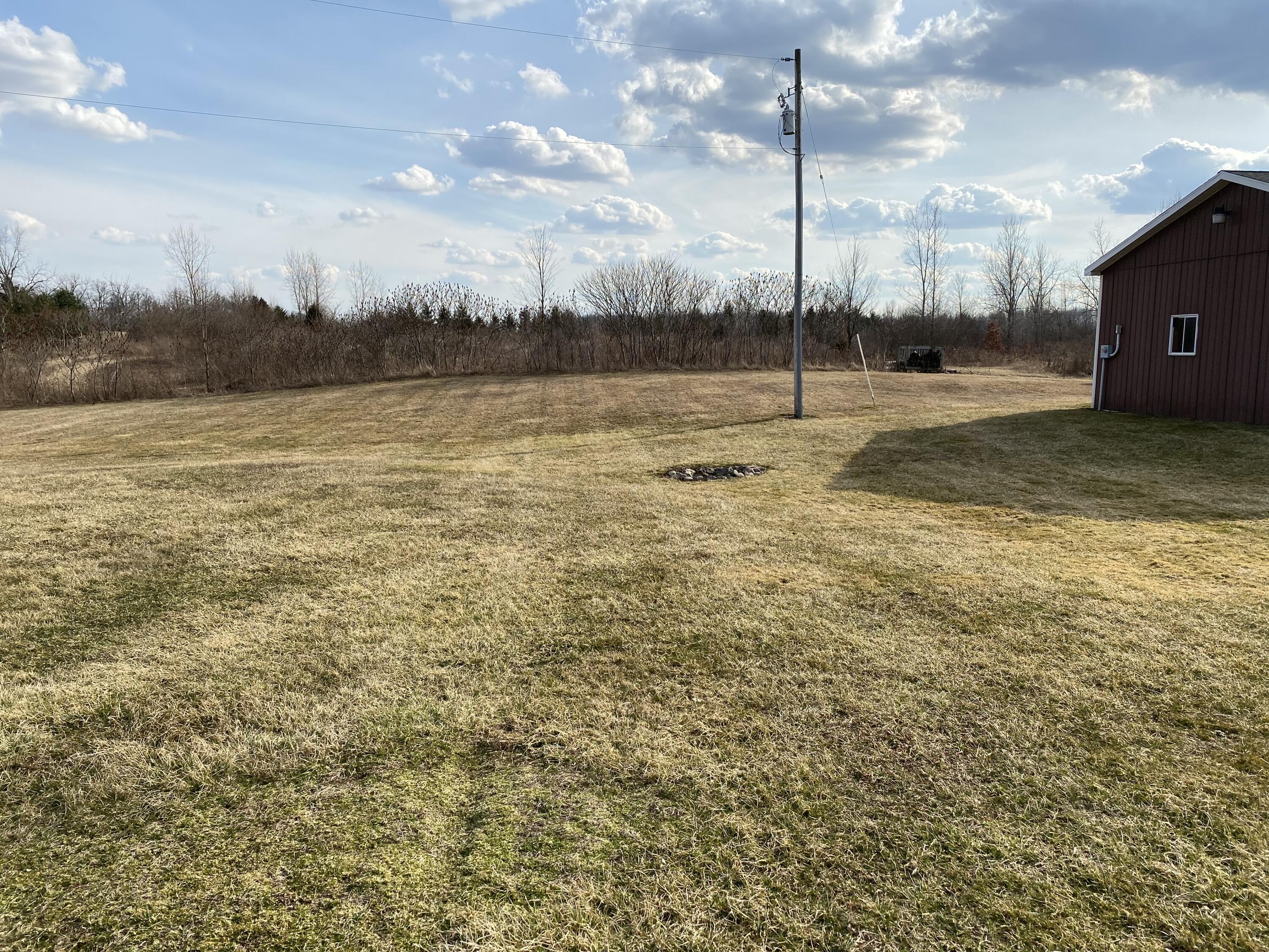3387 Huff Road Osseo, MI 49266 - Photo 13 of 16 IMG_9576