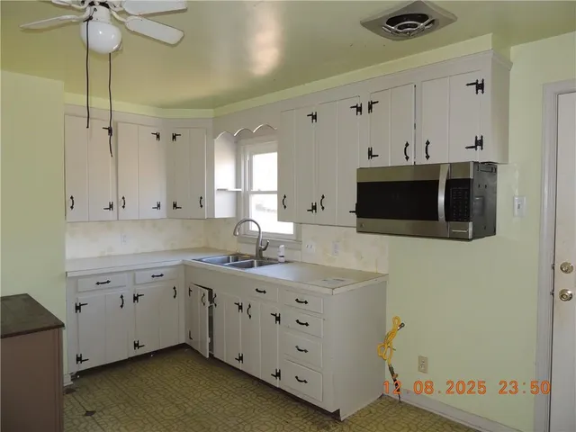 $165,000 | 3228 South Cedar Avenue, Independence, MO 64052