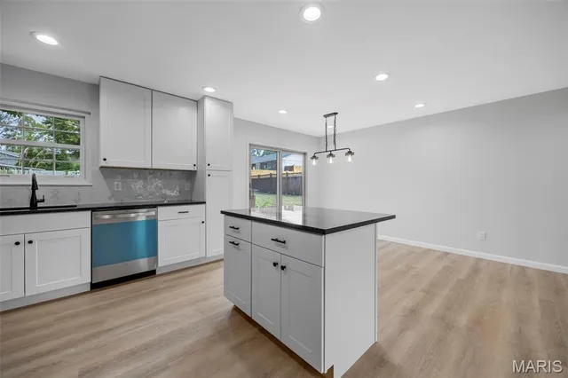 $359,000 | 2916 Mockingbird Drive, St. Charles, MO 63301