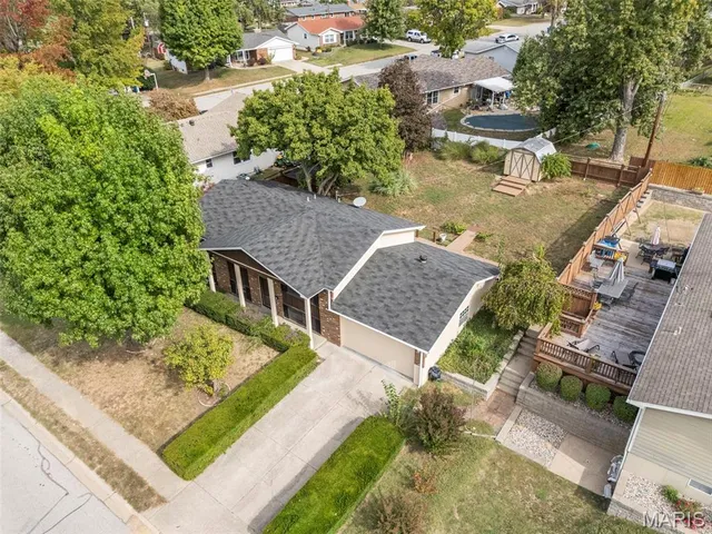 $359,000 | 2916 Mockingbird Drive, St. Charles, MO 63301