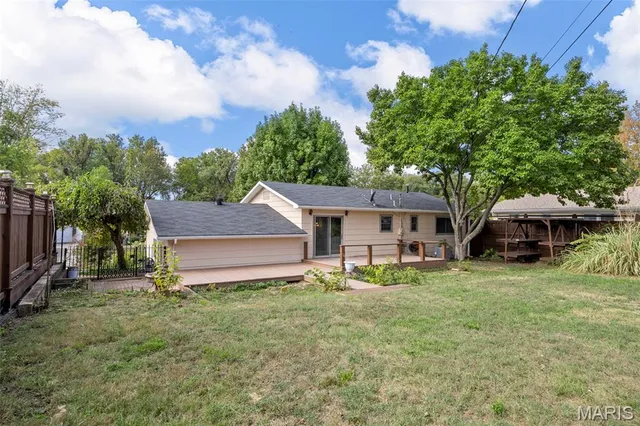 $359,000 | 2916 Mockingbird Drive, St. Charles, MO 63301