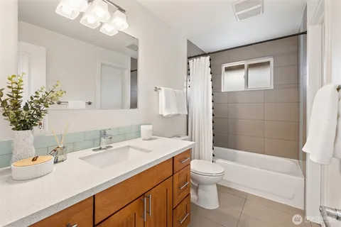 $1,050,000 | 15601 125th Place Northeast, Woodinville, WA 98072