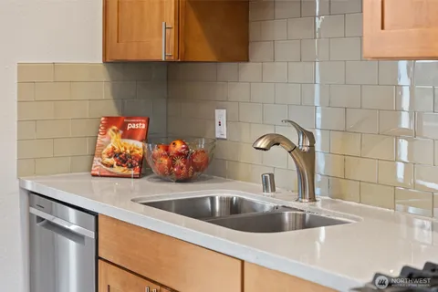 $1,050,000 | 15601 125th Place Northeast, Woodinville, WA 98072