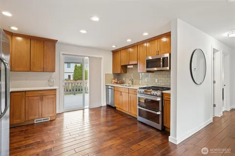 $1,050,000 | 15601 125th Place Northeast, Woodinville, WA 98072