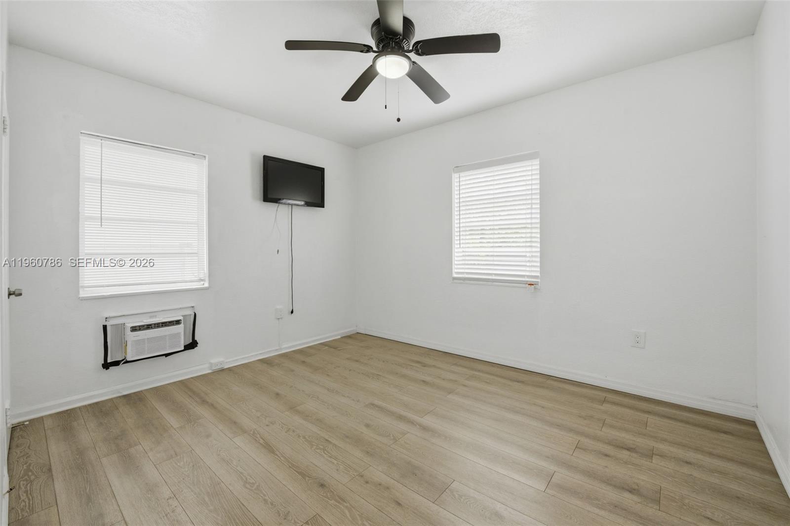 3265 Franklin Avenue, Unit DOWNSTAIRS Miami, FL 33133 - Photo 7 of 13