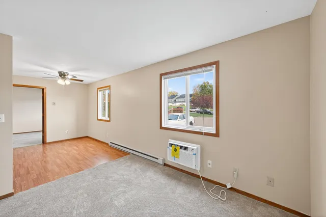 $129,900 | 14861 58th Street North, Unit A2, Oak Park Heights, MN 55082