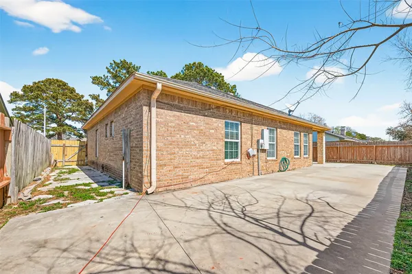 $314,000 | 16611 Moary Firth Drive, Houston, TX 77084