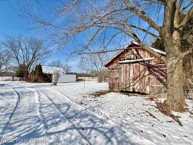 7448 Gale Road Grand Blanc, MI 48439 - Photo 14 of 58