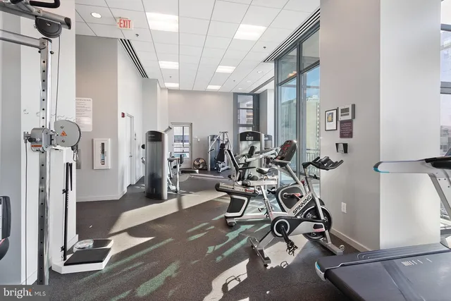 $4,995 | 2101 Market Street, Unit 2306, Philadelphia, PA 19103