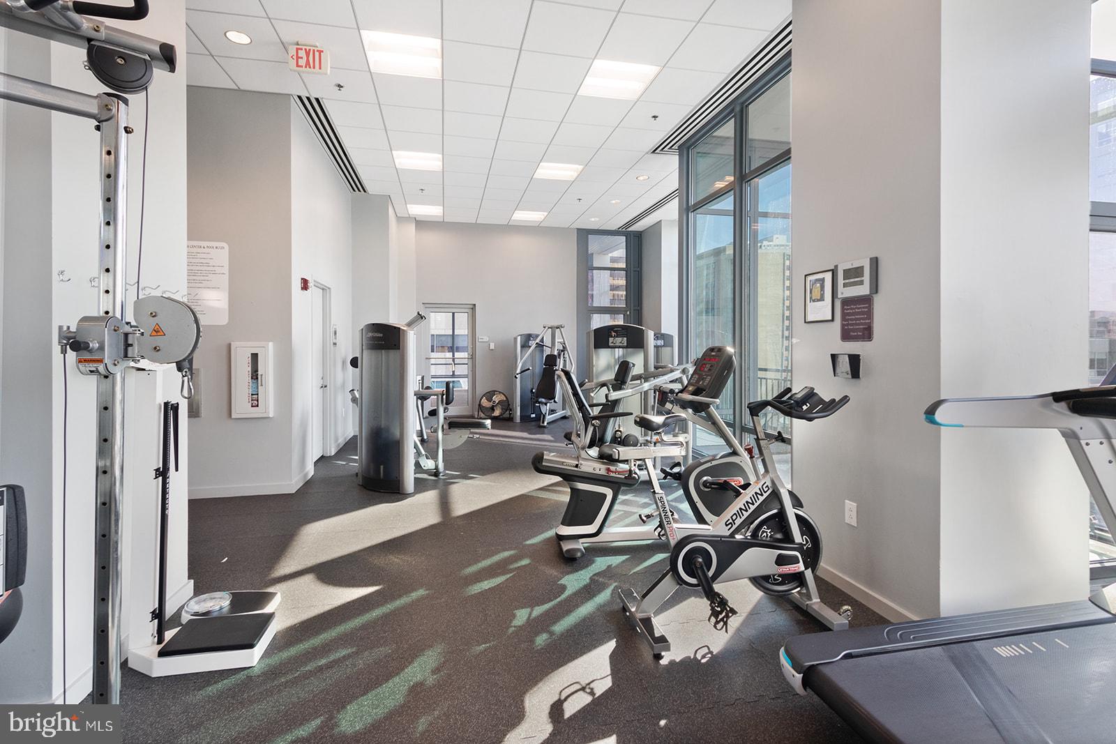 2101 Market Street, Unit 2306 Philadelphia, PA 19103 - Photo 18 of 19