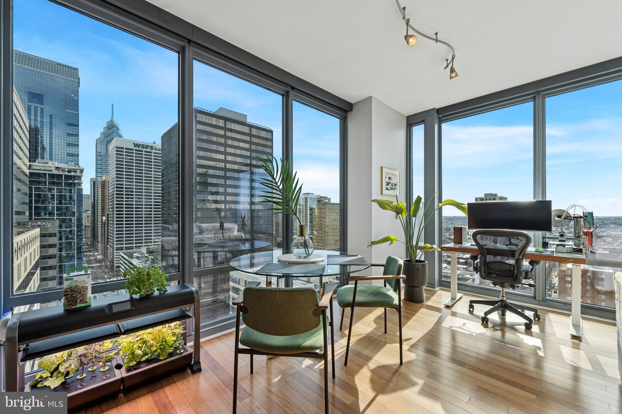 2101 Market Street, Unit 2306 Philadelphia, PA 19103 - Photo 5 of 19