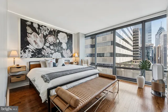 $4,995 | 2101 Market Street, Unit 2306, Philadelphia, PA 19103