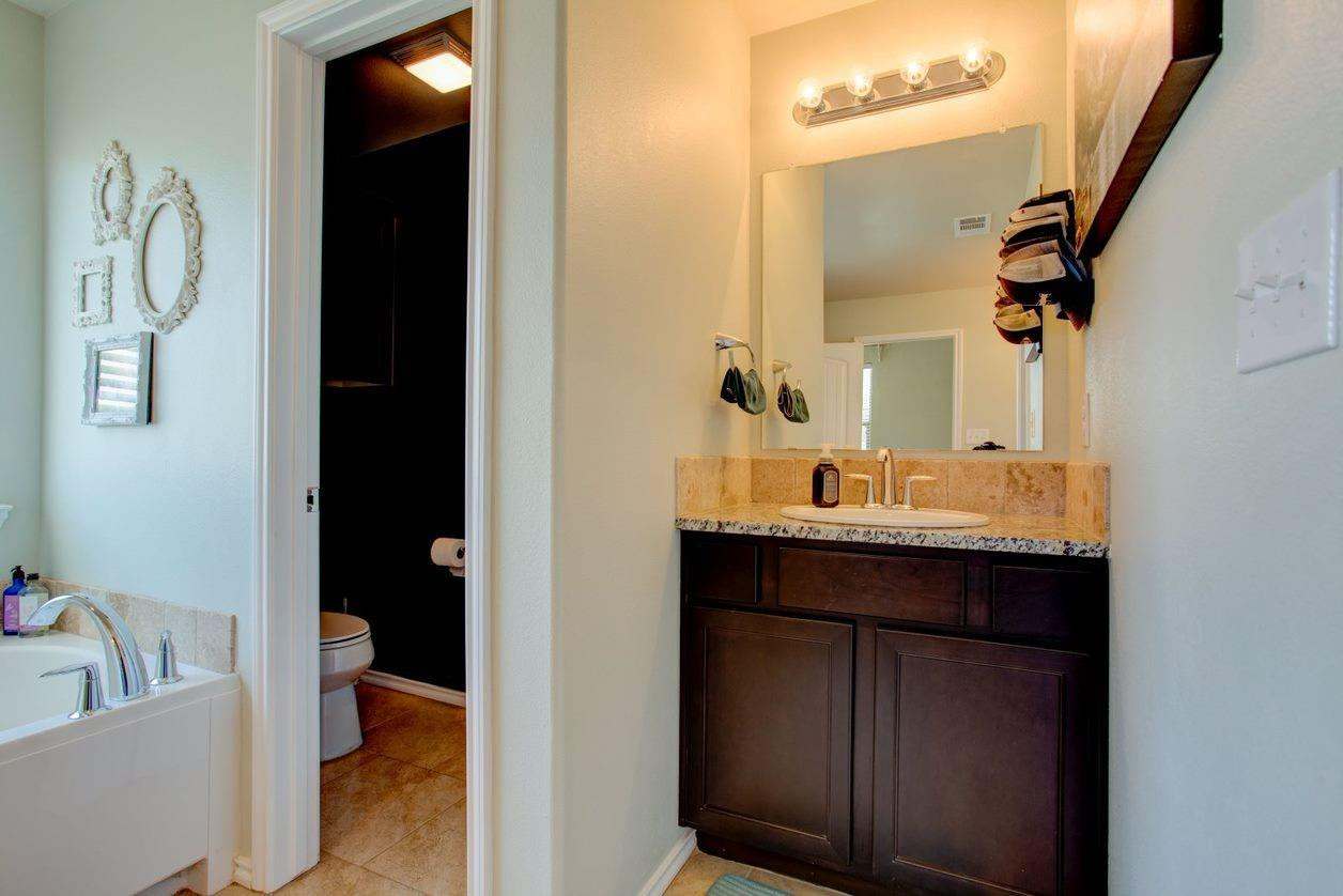 7402 104th Street Lubbock, TX 79424 - Photo 23 of 36 Photo 24