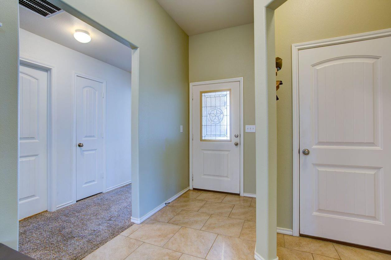 7402 104th Street Lubbock, TX 79424 - Photo 5 of 36 Photo 6