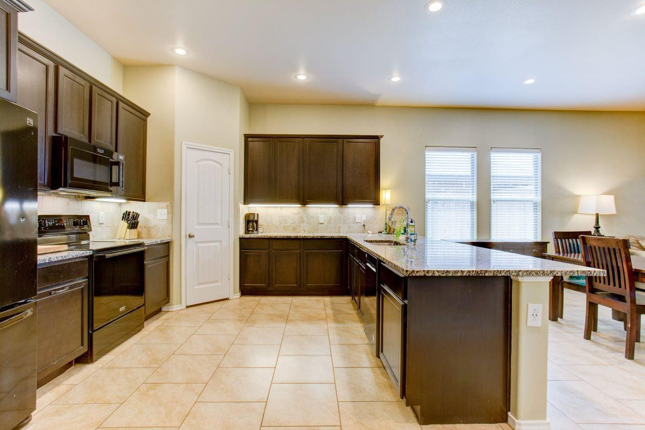 7402 104th Street Lubbock, TX 79424 - Photo 8 of 36 Photo 9