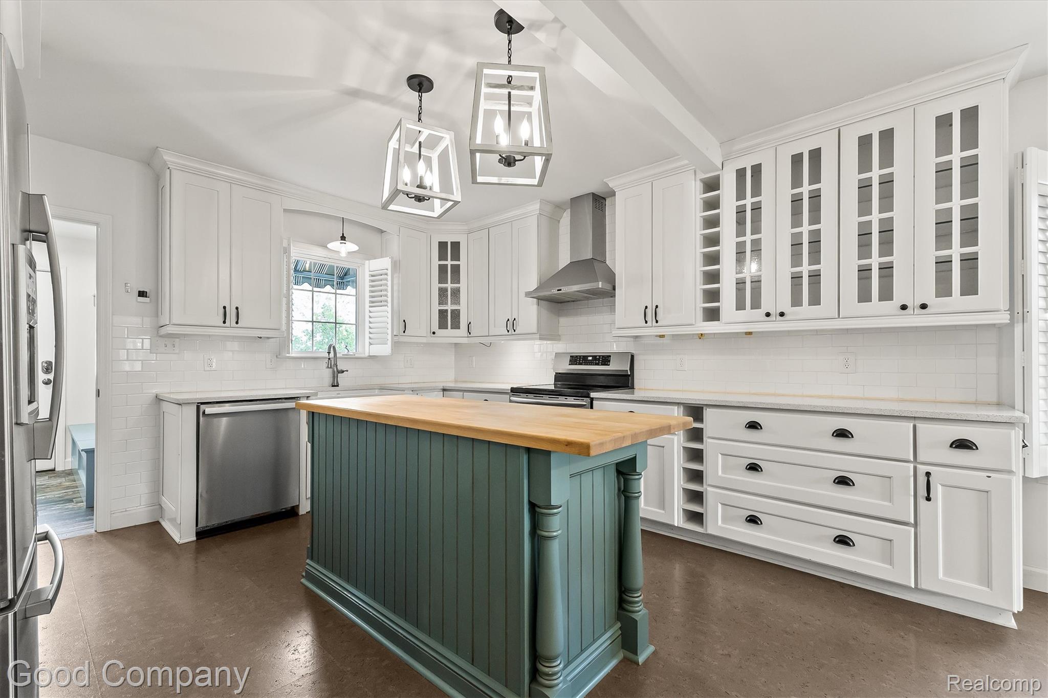 317 Wesley Street Rochester, MI 48307 - Photo 7 of 29 10-Wesley-11.jpg