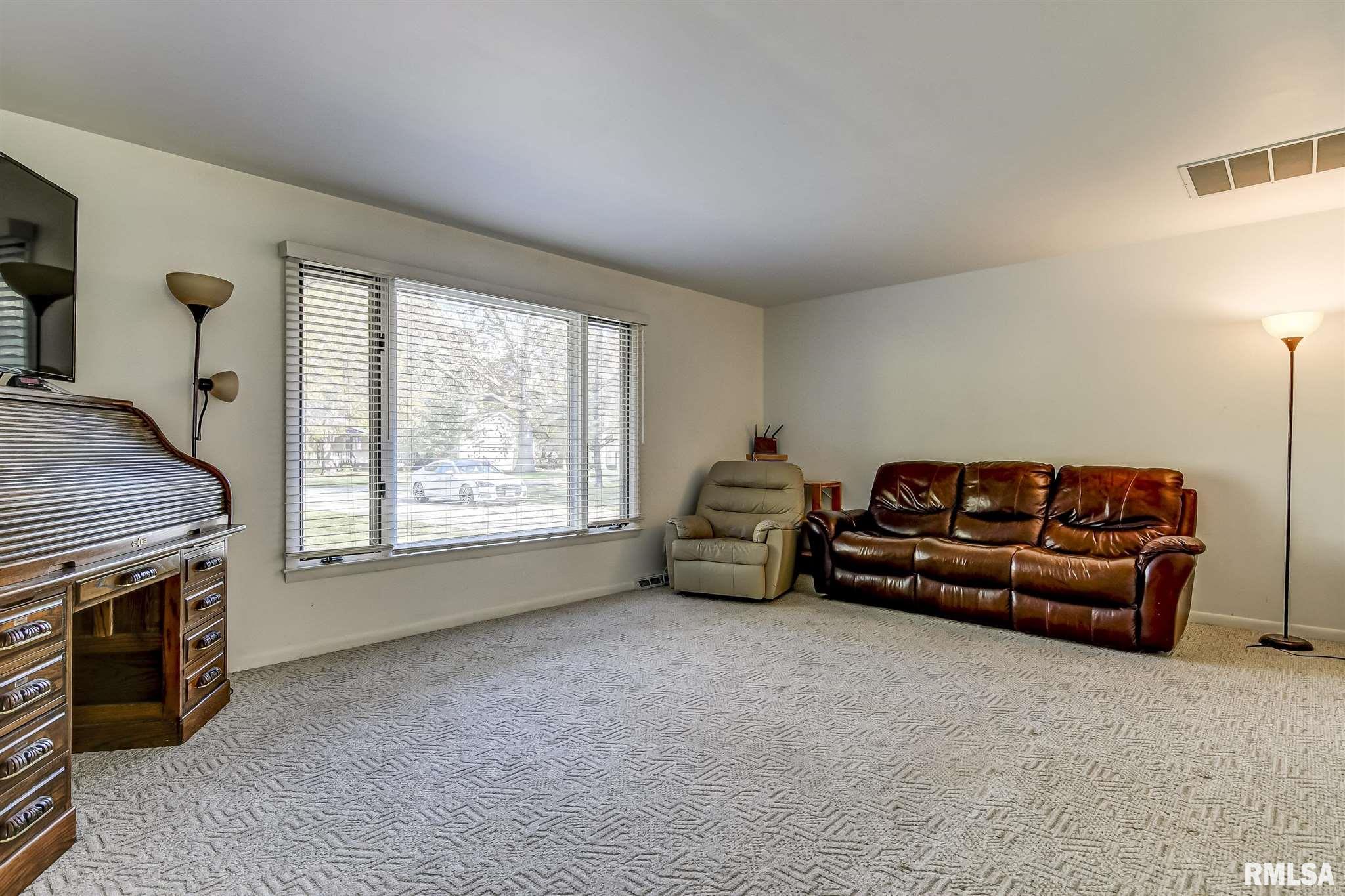 510 West Hoechester Road Springfield, IL 62711 - Photo 9 of 38