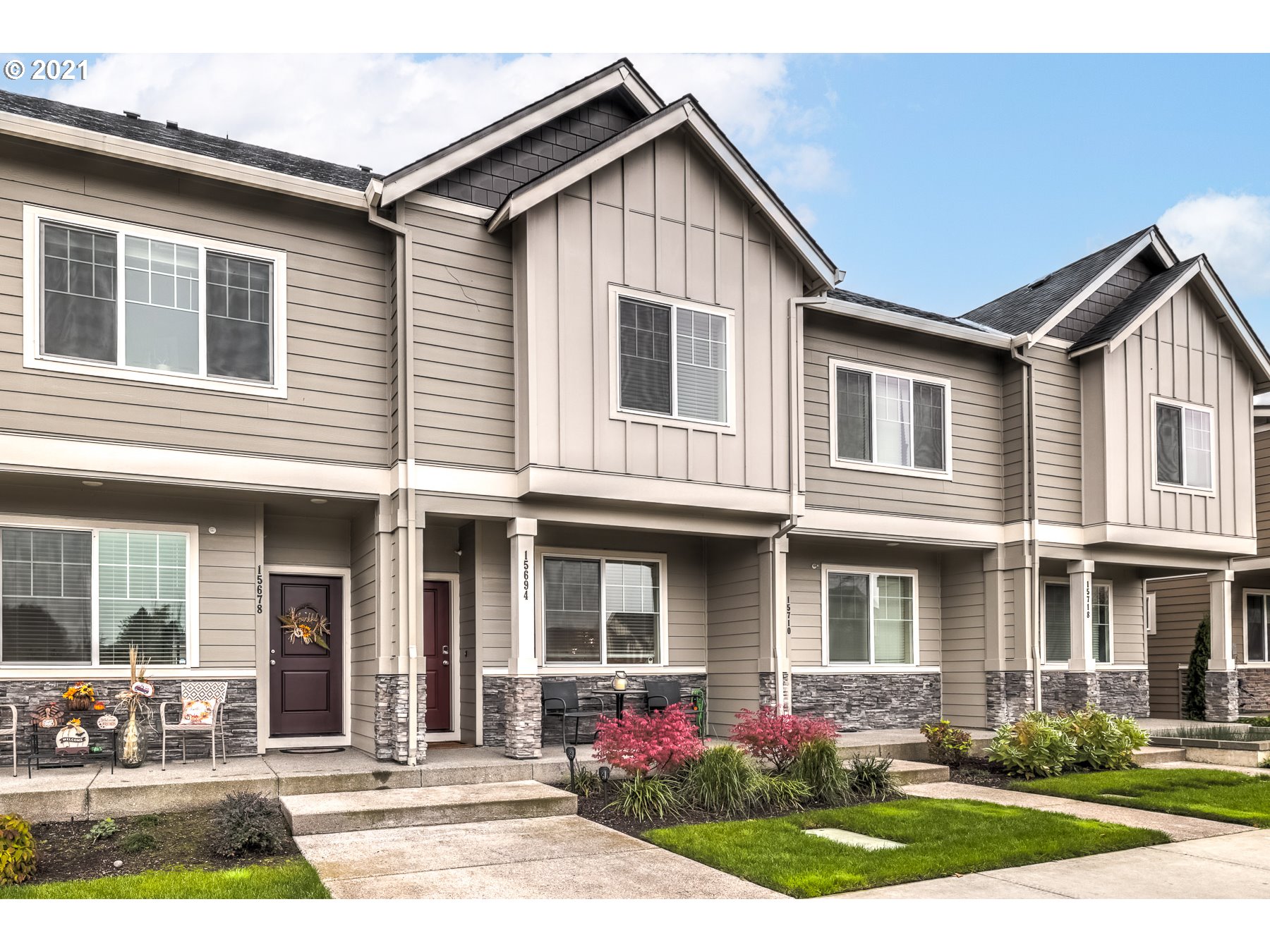 15694 Northwest Brugger Road Portland, OR 97229 - Photo 1 of 32 Gallery Image 1