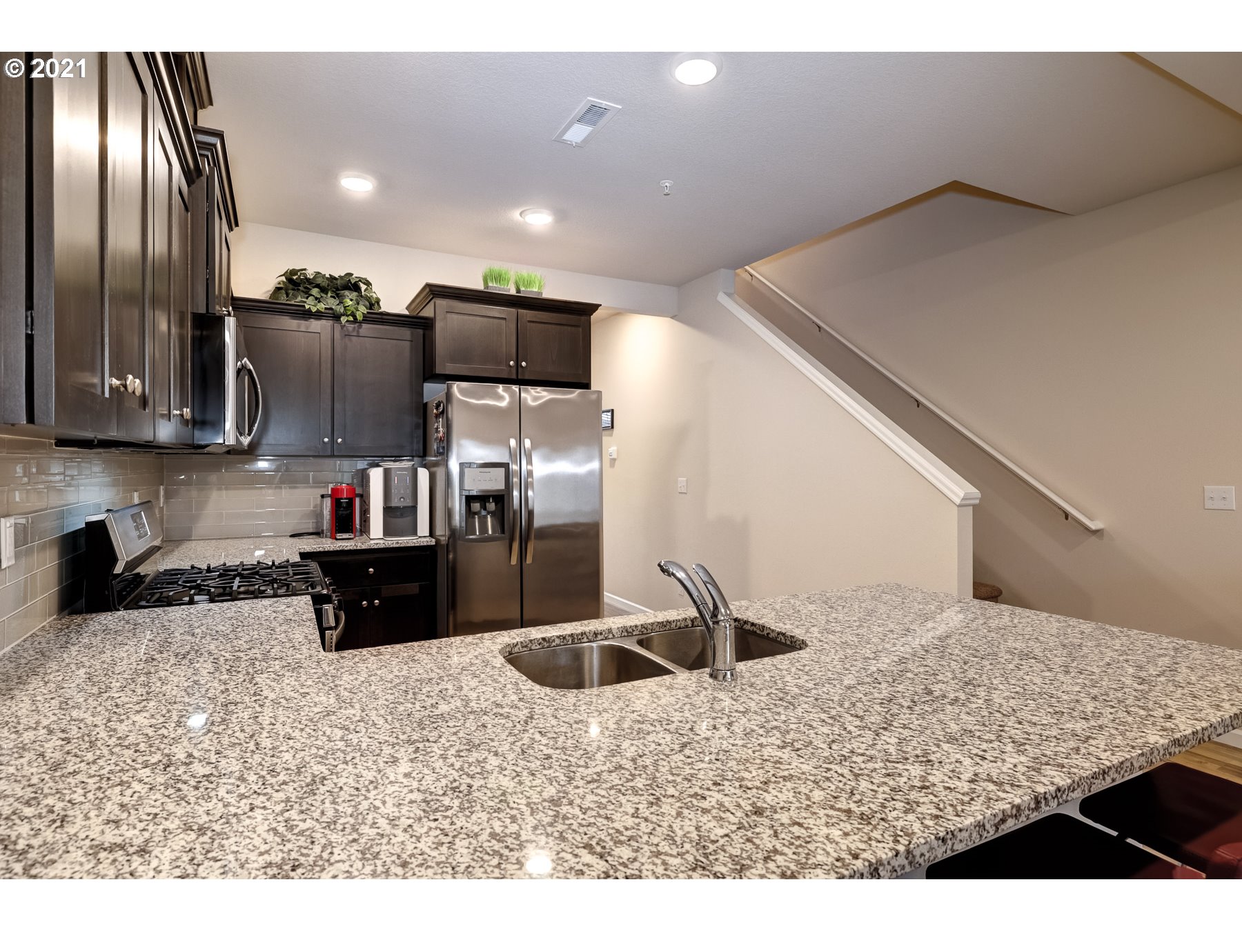 15694 Northwest Brugger Road Portland, OR 97229 - Photo 12 of 32 Gallery Image 12