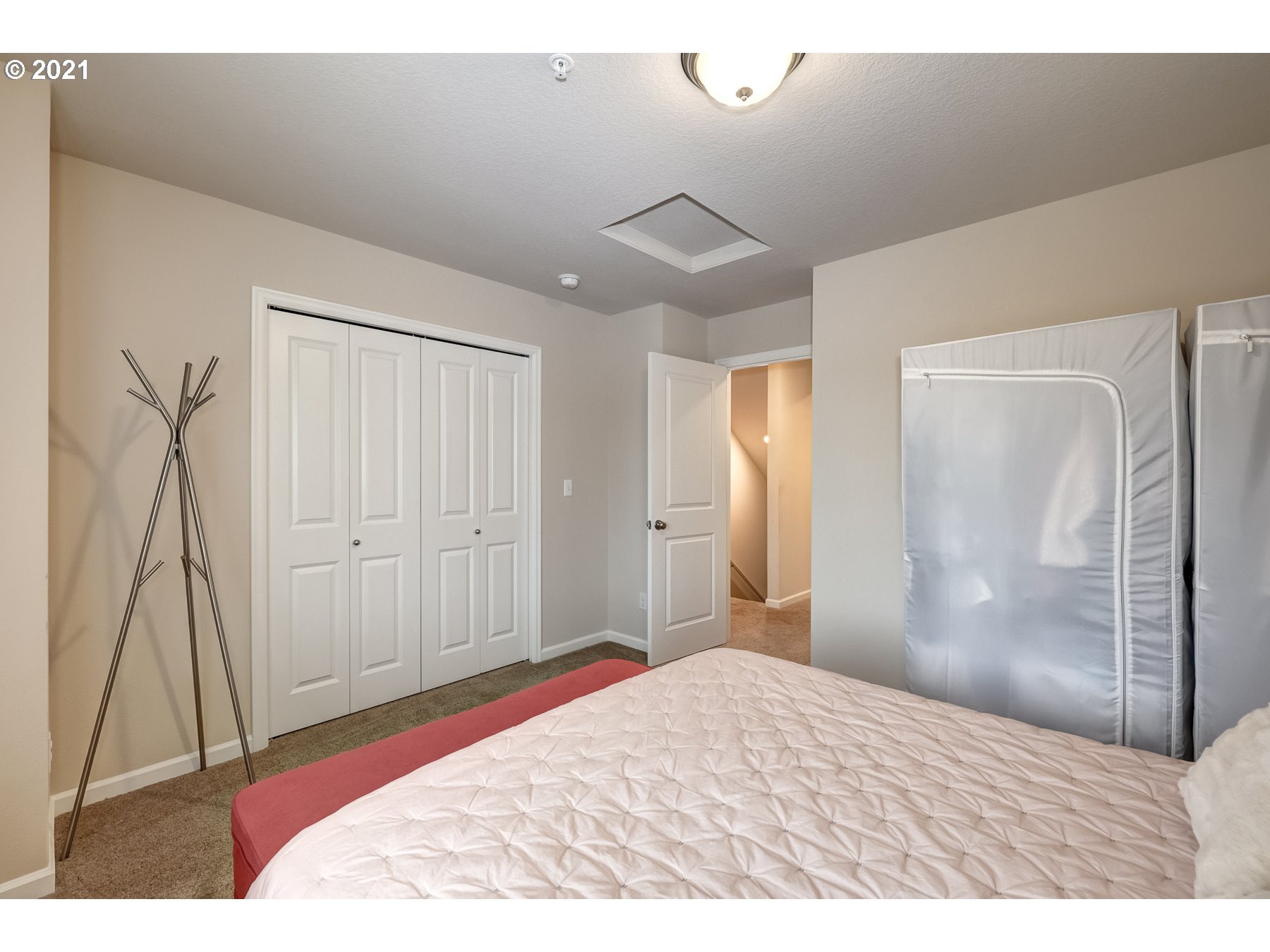 15694 Northwest Brugger Road Portland, OR 97229 - Photo 23 of 32 Gallery Image 23