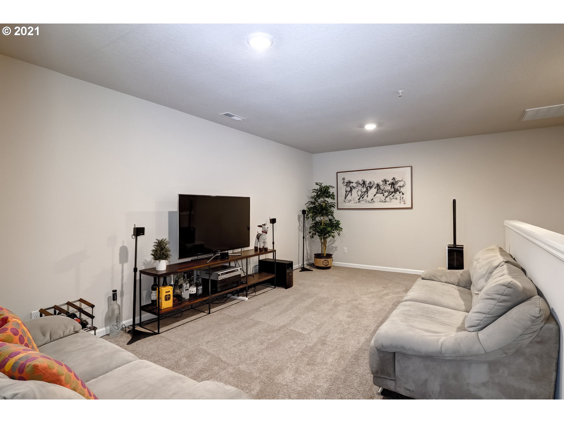15694 Northwest Brugger Road Portland, OR 97229 - Photo 26 of 32 Gallery Image 26
