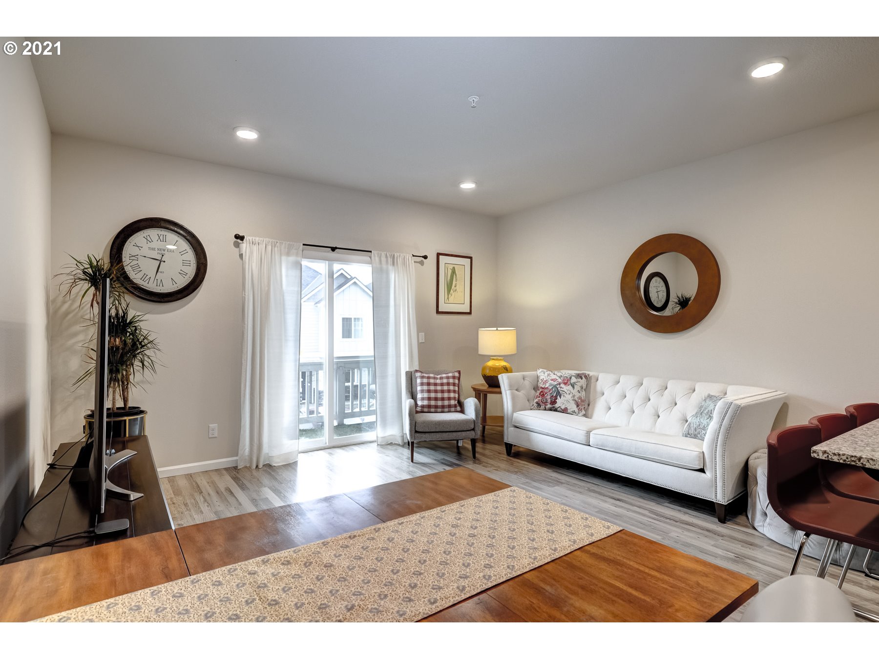 15694 Northwest Brugger Road Portland, OR 97229 - Photo 5 of 32 Gallery Image 5