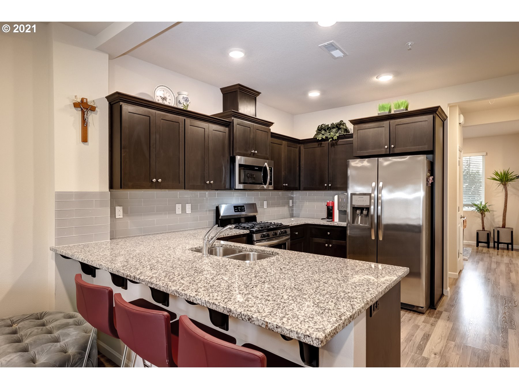 15694 Northwest Brugger Road Portland, OR 97229 - Photo 8 of 32 Gallery Image 8