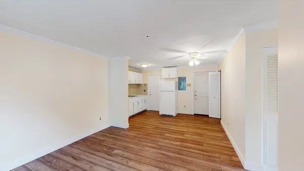 $2,395 | 21 Myrtle Street, Unit 5, Malden, MA 02148