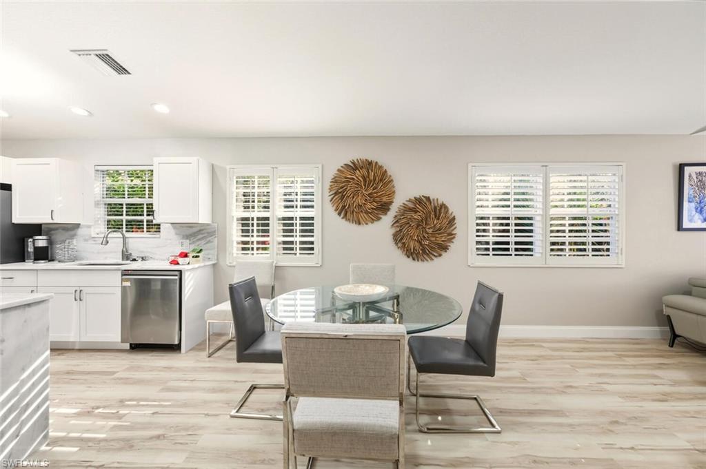 3408 Cayman Lane Naples, FL 34119 - Photo 9 of 34