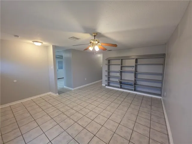 $1,850 | 2748 Erin Drive, Marrero, LA 70072