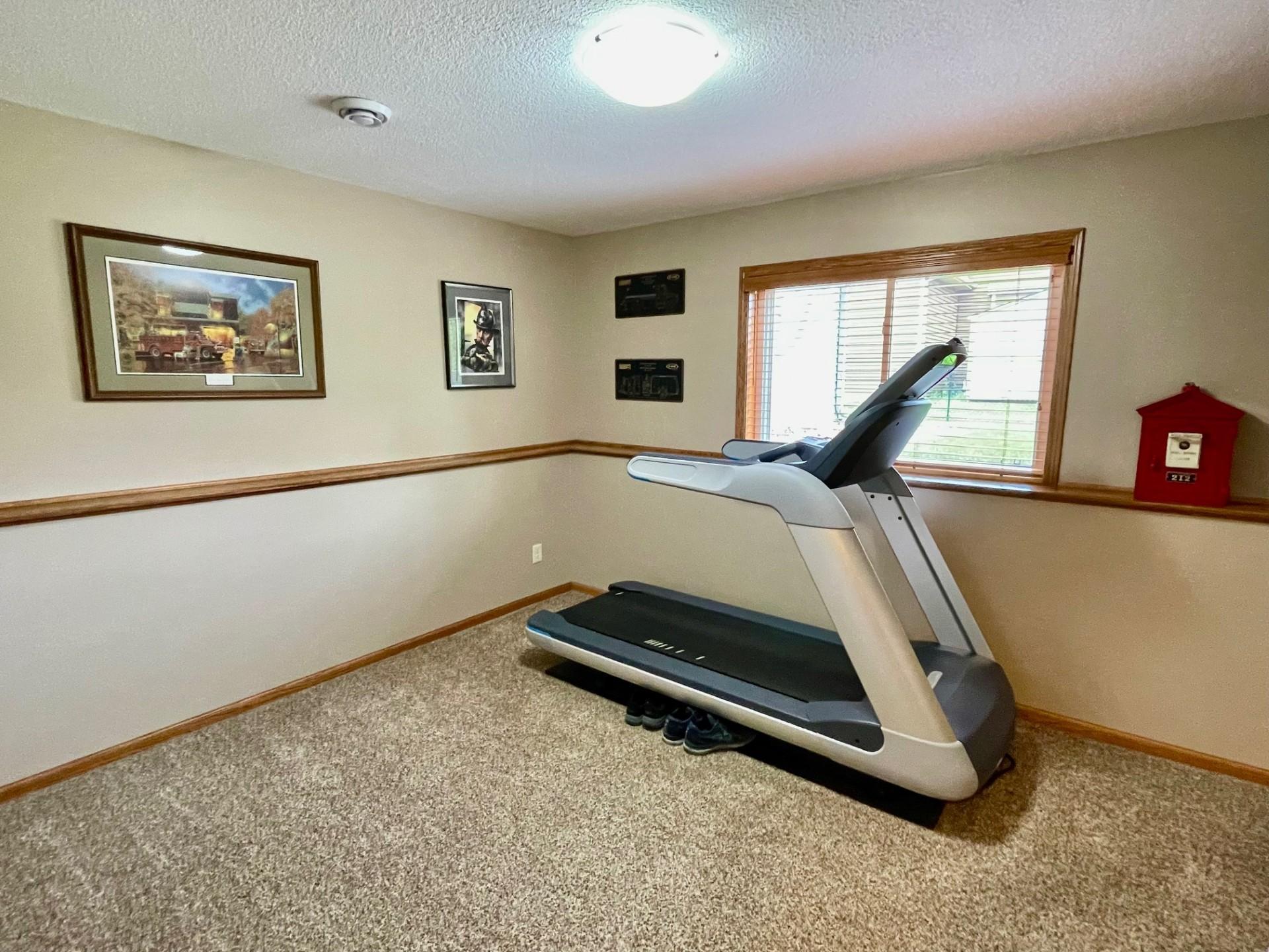 1409 28th Street Southwest Austin, MN 55912 - Photo 21 of 32
