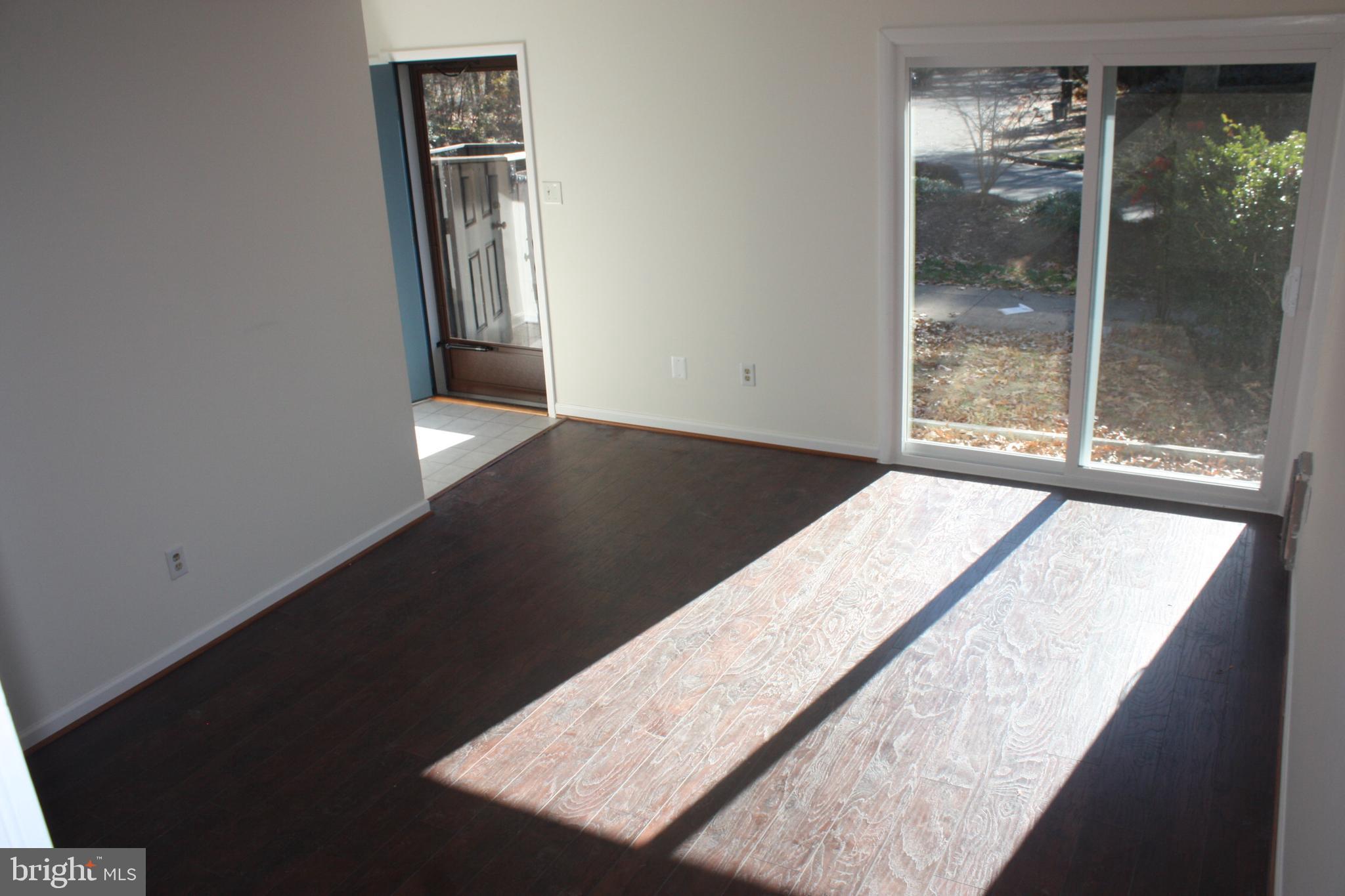 2264 Coppersmith Square Reston, VA 20191 - Photo 4 of 26 Gallery Image 4