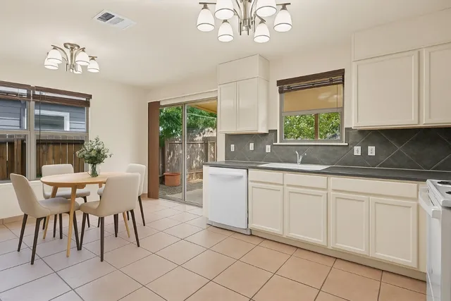 $290,000 | 79 Jan Lane, Georgetown, TX 78626