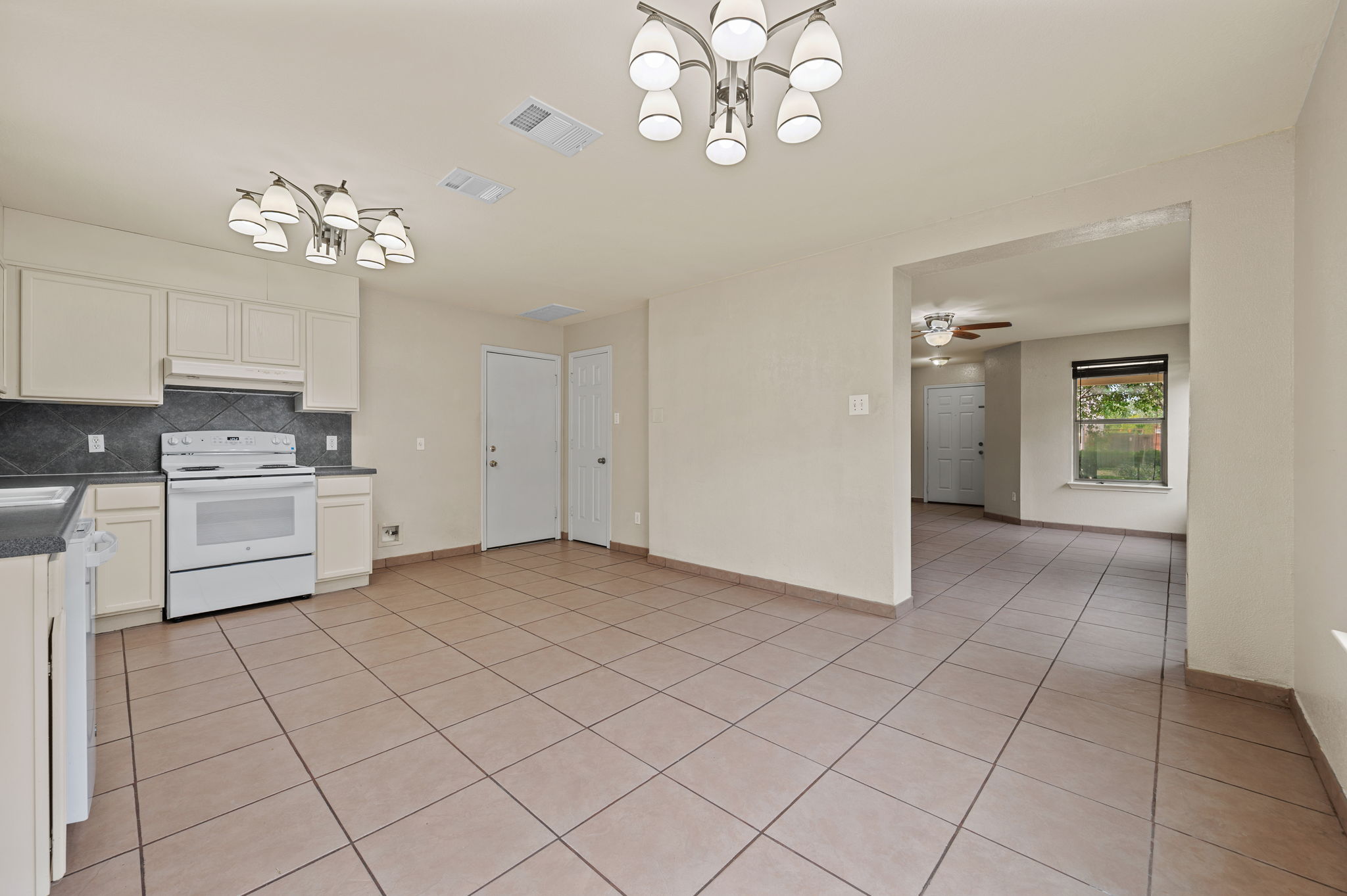 79 Jan Lane Georgetown, TX 78626 - Photo 8 of 23