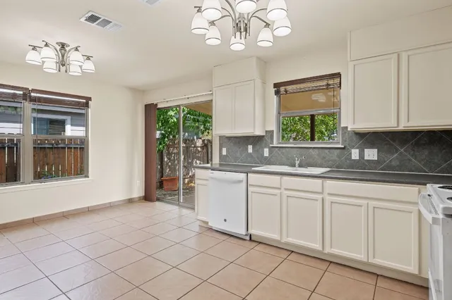 $290,000 | 79 Jan Lane, Georgetown, TX 78626