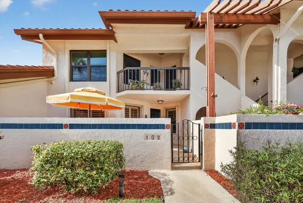 $309,000 | 3401 Southeast Martinique Trace, Unit 102, Stuart, FL 34997