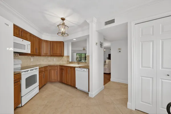 $309,000 | 3401 Southeast Martinique Trace, Unit 102, Stuart, FL 34997