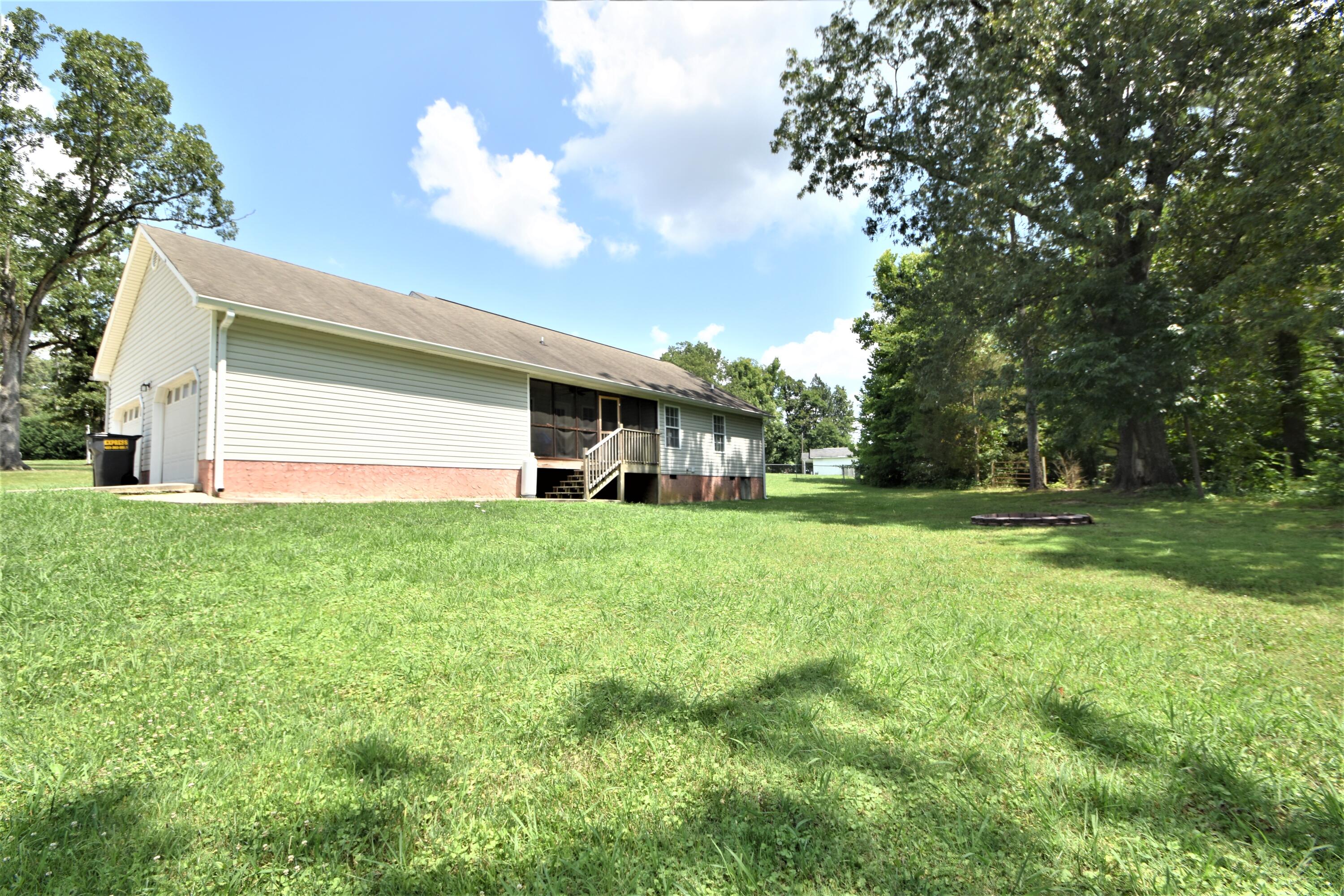 133 Pine Grove Access Road Ringgold, GA 30736 - Photo 4 of 13 DSC_0548