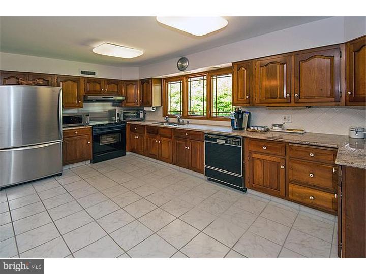 888 Meadowbrook Road Blue Bell, PA 19422 - Photo 6 of 18 Gallery Image 6