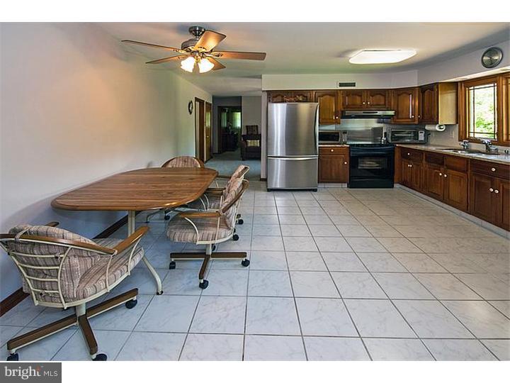 888 Meadowbrook Road Blue Bell, PA 19422 - Photo 8 of 18 Gallery Image 8