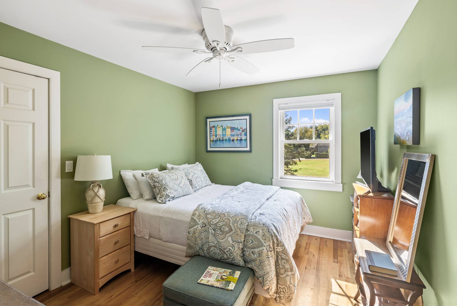 10 Aelfie's Way Bridgehampton, NY 11932 - Photo 18 of 23 a bedroom with a bed and furniture