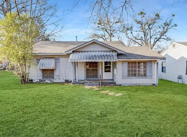 $110,000 | 733 Arizona Avenue, Wake Village, TX 75501