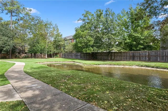 $148,000 | 737 Heavens Drive, Unit 7, Mandeville, LA 70471