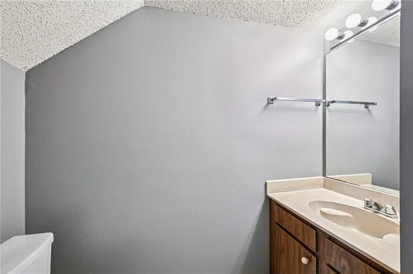 $129,000 | 737 Heavens Drive, Unit 7, Mandeville, LA 70471