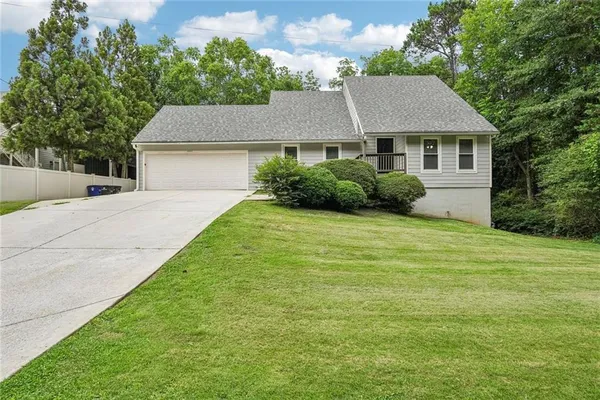 $295,000 | 6921 Fairways Drive, Douglasville, GA 30134