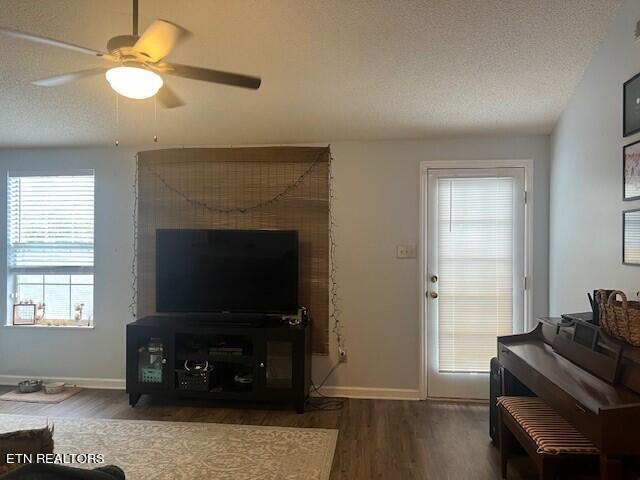 8026 Intervale Way Powell, TN 37849 - Photo 4 of 20 cr2.5