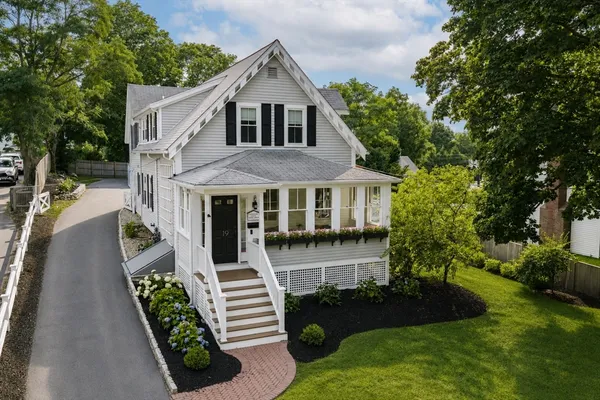 $1,599,000 | 19 Hersey Street, Hingham, MA 02043